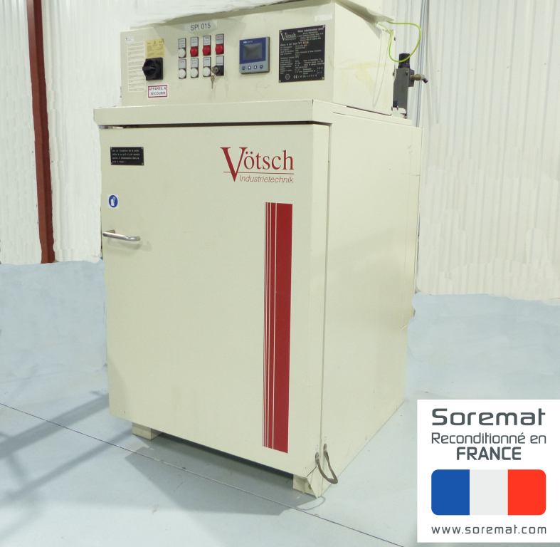 Front view of oven with door closed